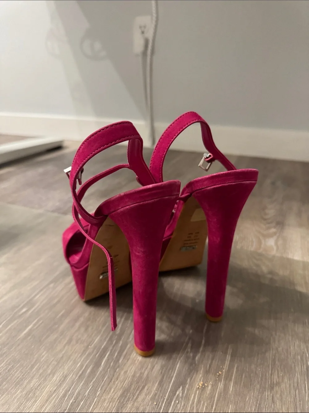 SCHUTZ Fuchsia Suede Platform Sandals
